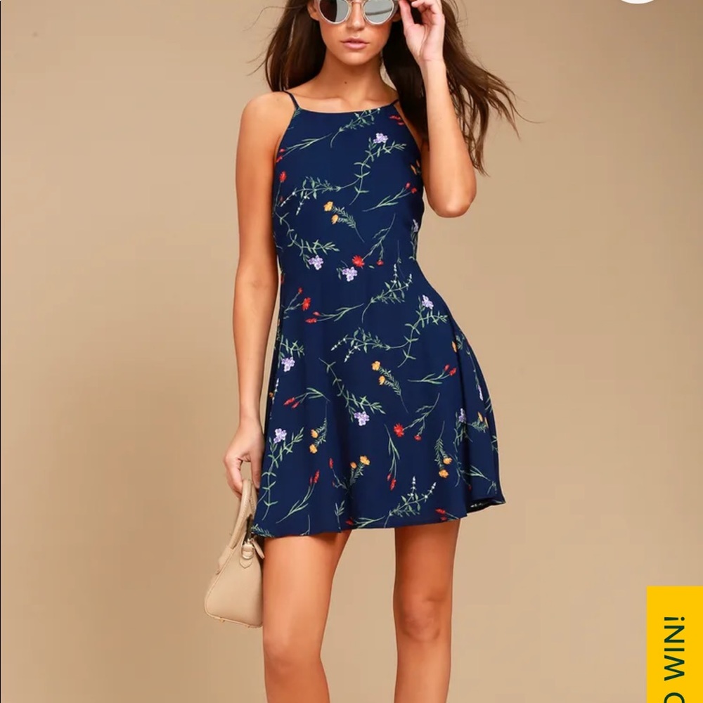 Lulus printed open back summer dress!